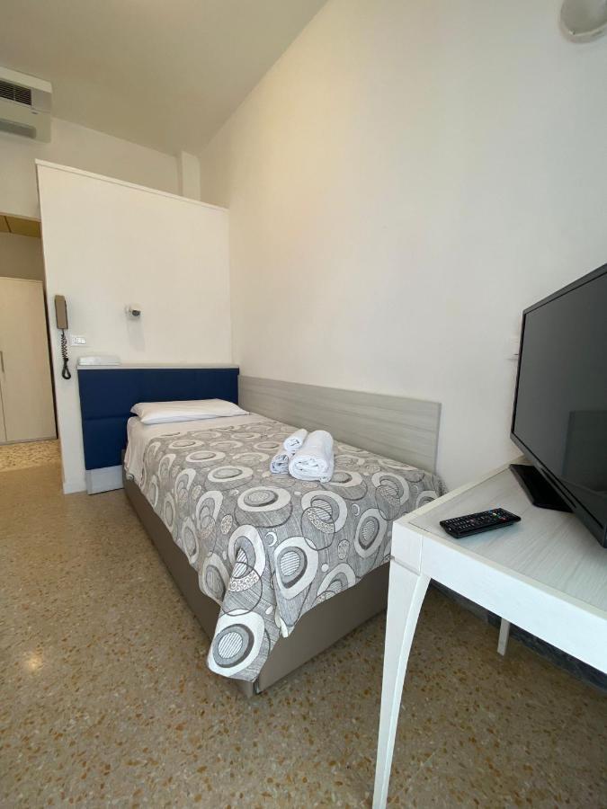 Hotel Silver Rimini Dış mekan fotoğraf