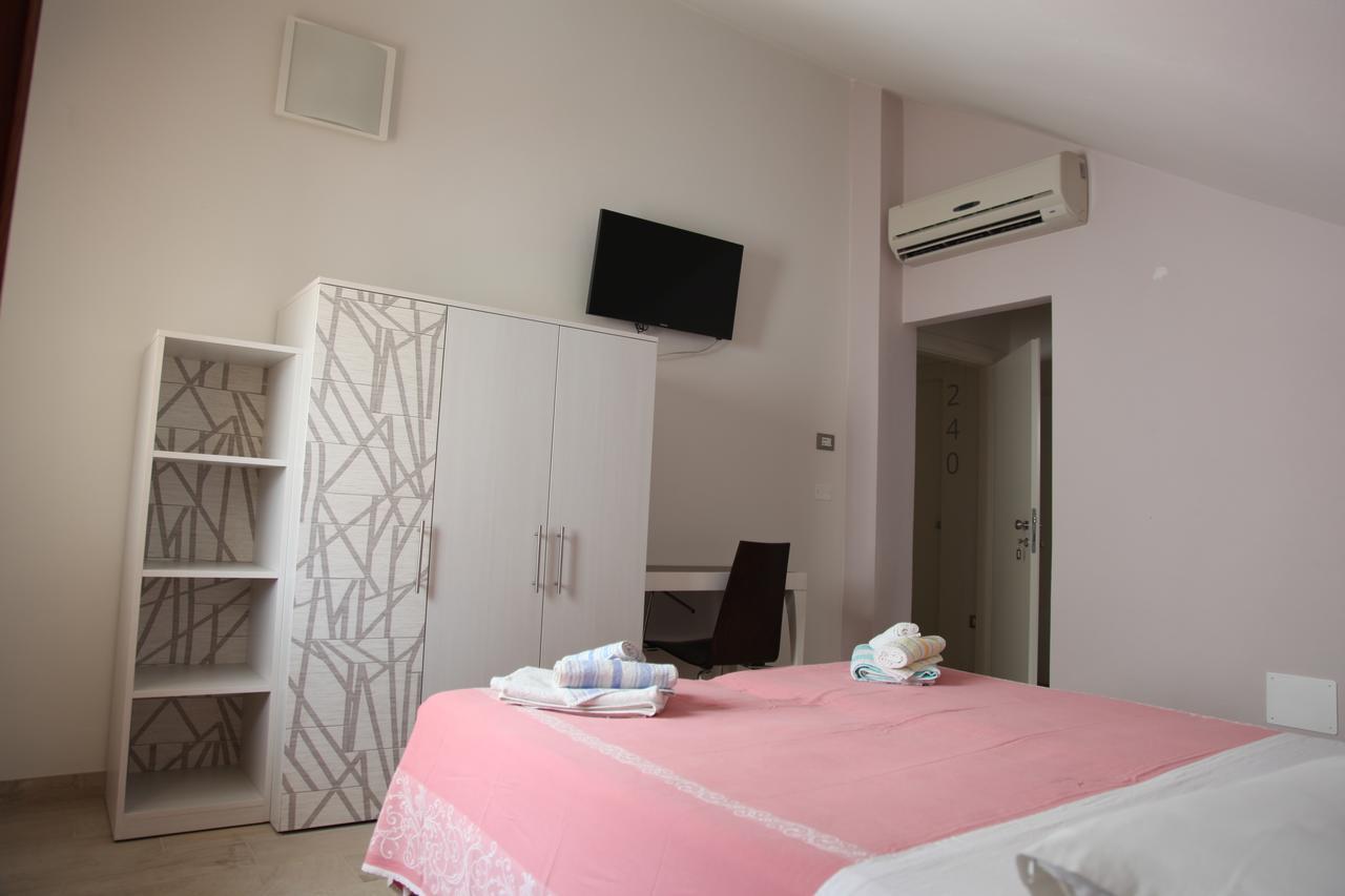 Hotel Silver Rimini Dış mekan fotoğraf